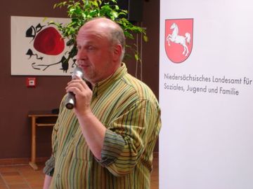 Hans-Jörg Wüst (LBZH Hildesheim) trägt die Ergebnisse seiner Arbeitsgruppe vor.