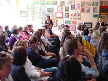 Viele Nachfragen führen zu anregenden Diskussionen.